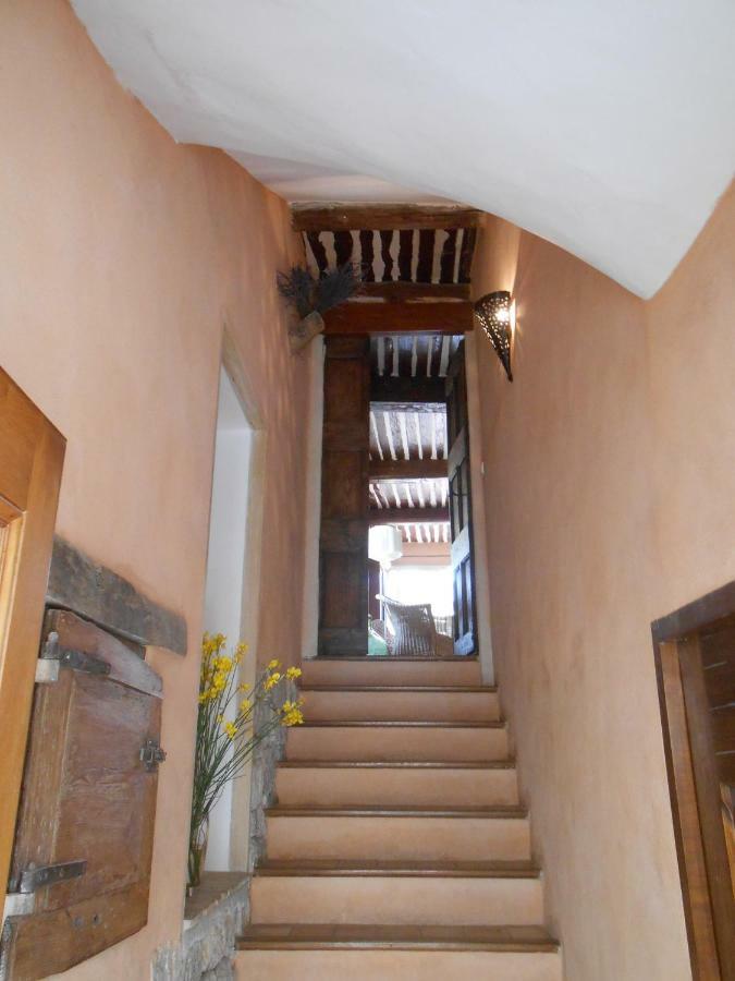 La Maison Derriere La Fontaine Buis-les-Baronnies Exterior photo